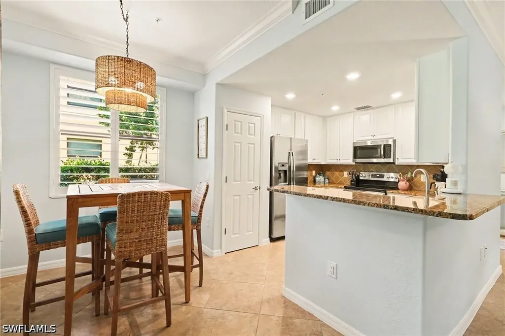 28050 Cookstown Court Bonita Springs FL 34135
