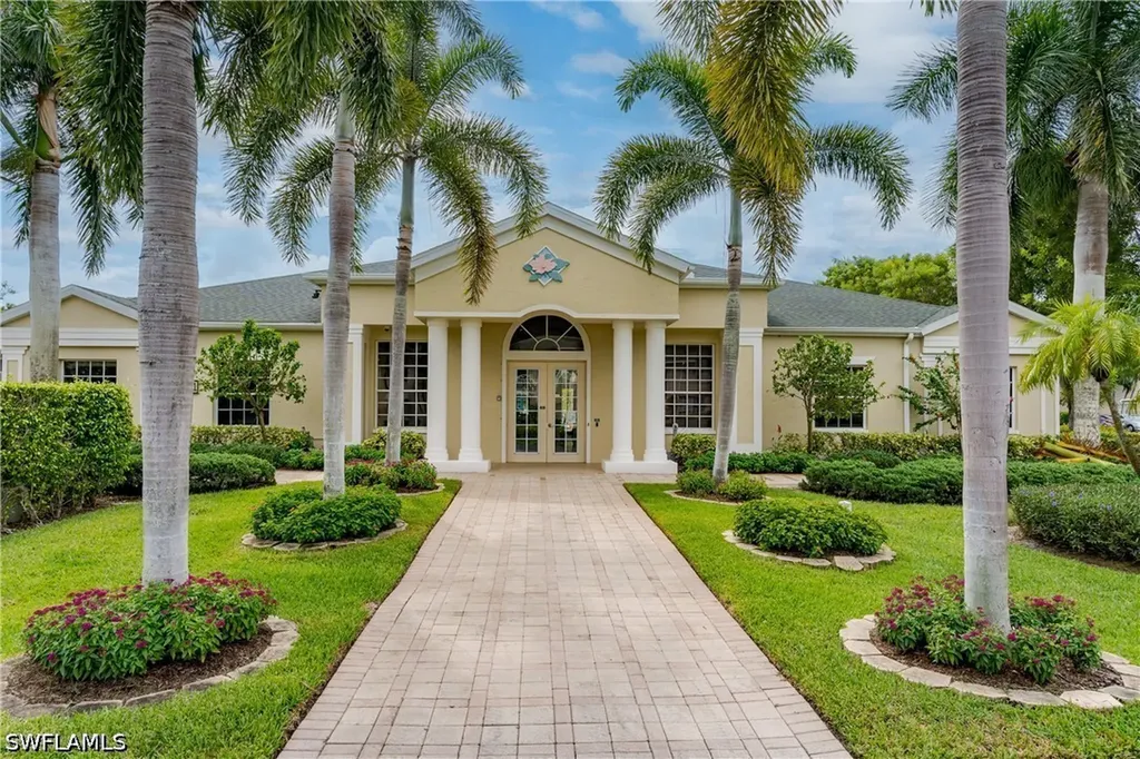 27083 Matheson Avenue Bonita Springs FL 34135