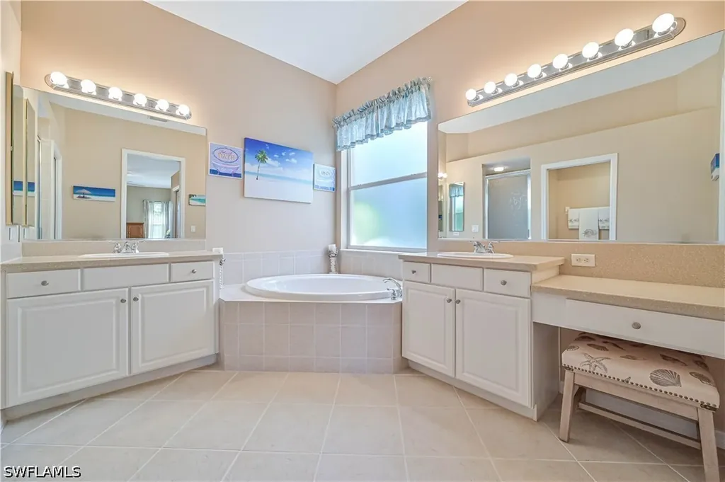 12593 Stone Tower Loop Fort Myers FL 33913