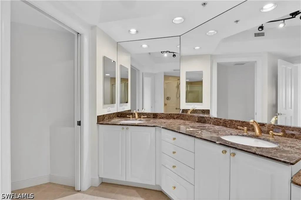 1060 Borghese Lane Naples FL 34114