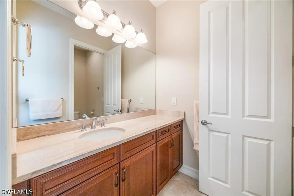 6504 Costa Circle Naples FL 34113