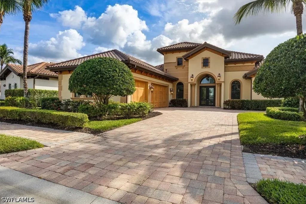 6504 Costa Circle Naples FL 34113