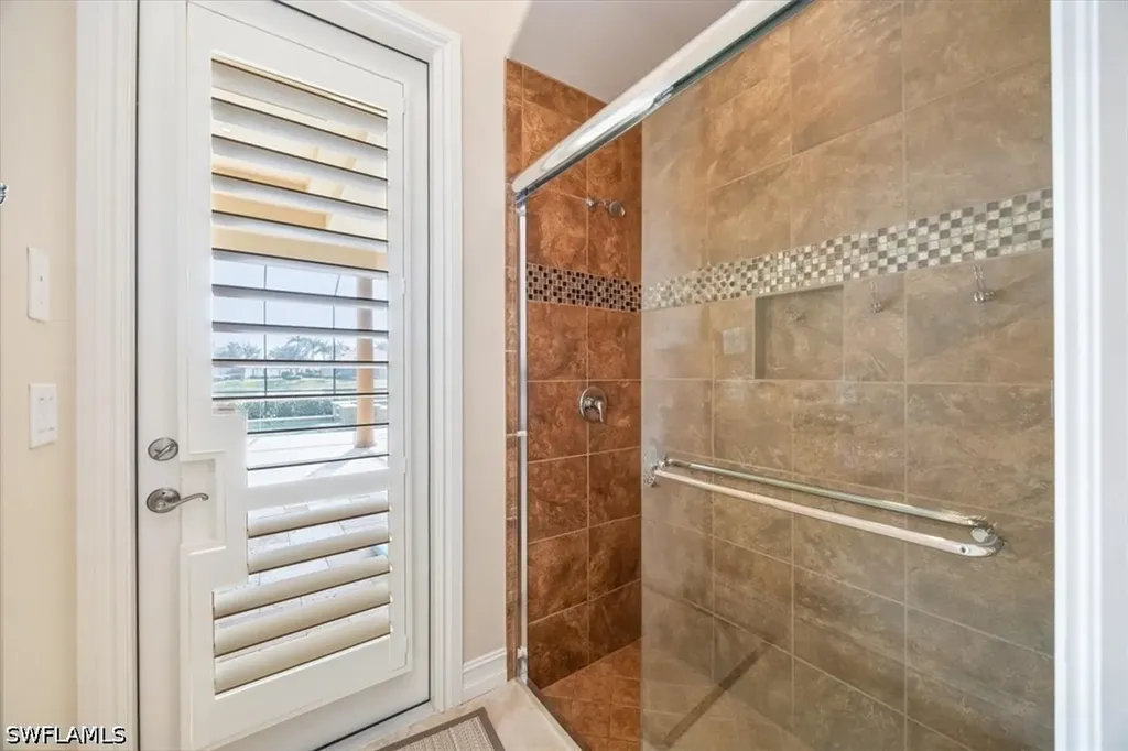 6504 Costa Circle Naples FL 34113
