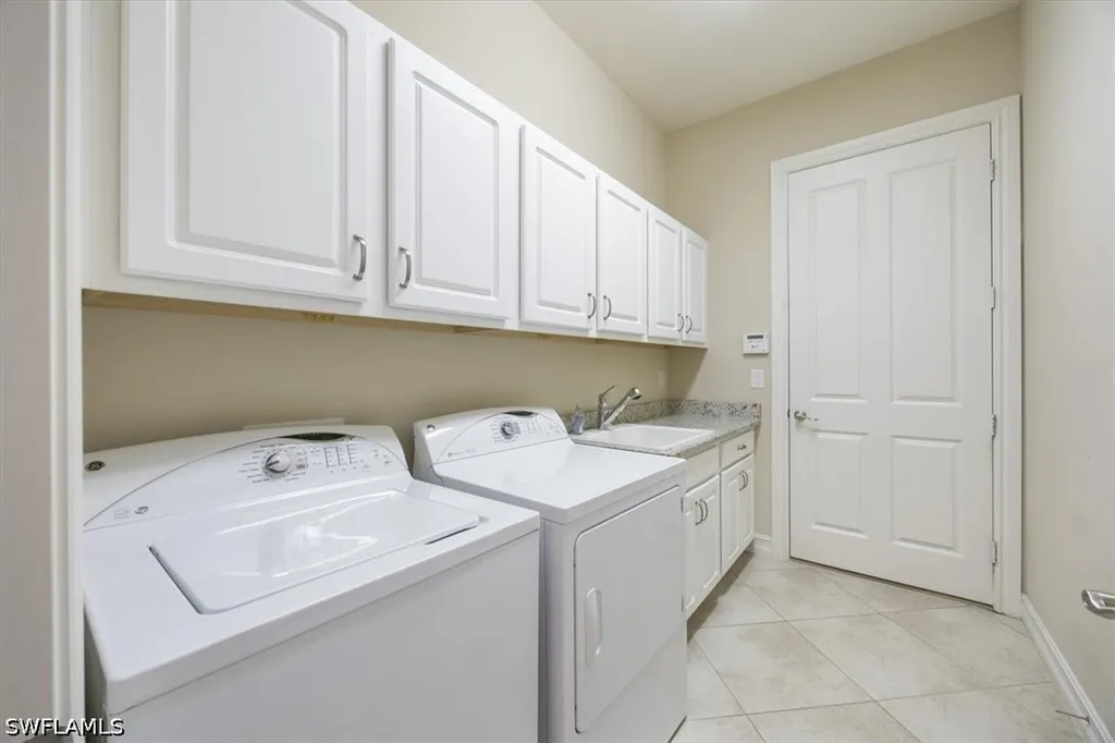 6504 Costa Circle Naples FL 34113