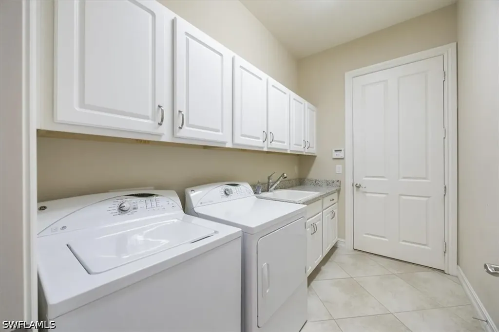 6504 Costa Circle Naples FL 34113