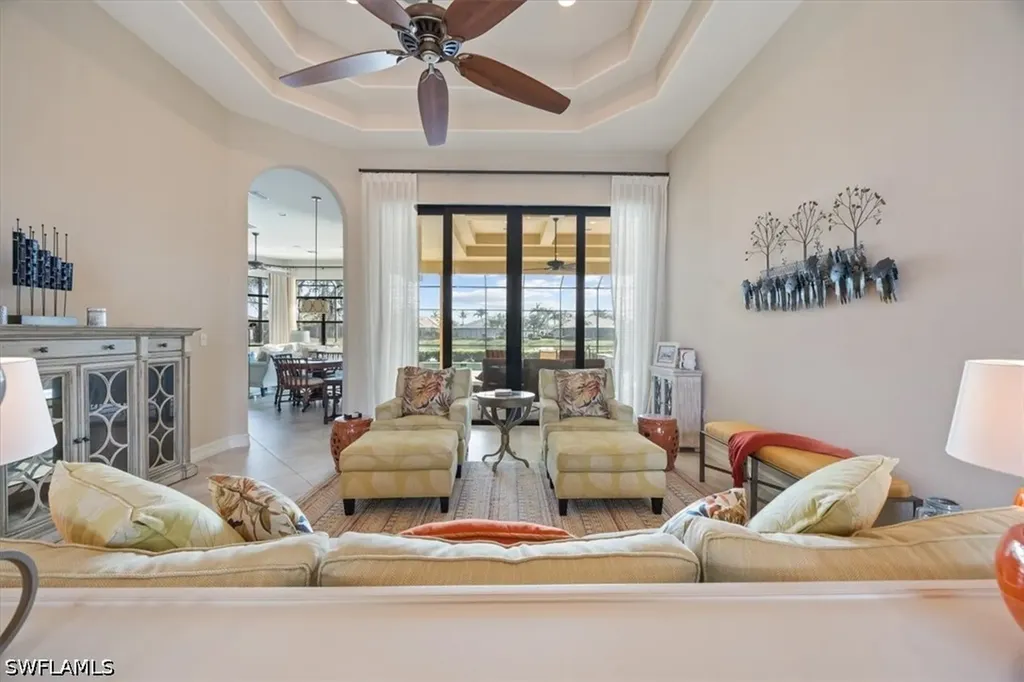6504 Costa Circle Naples FL 34113