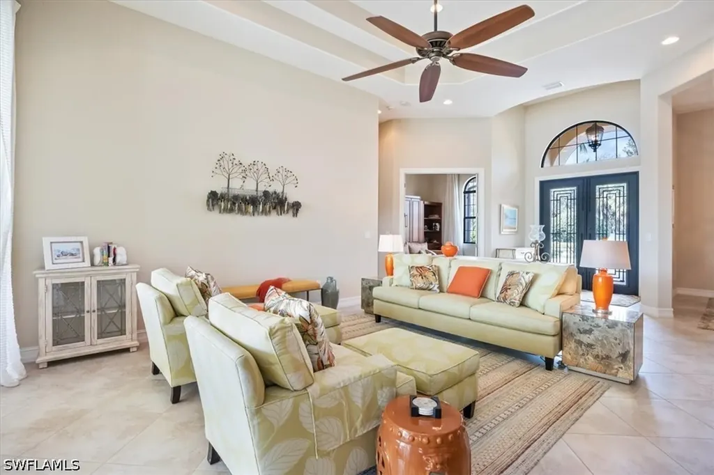 6504 Costa Circle Naples FL 34113