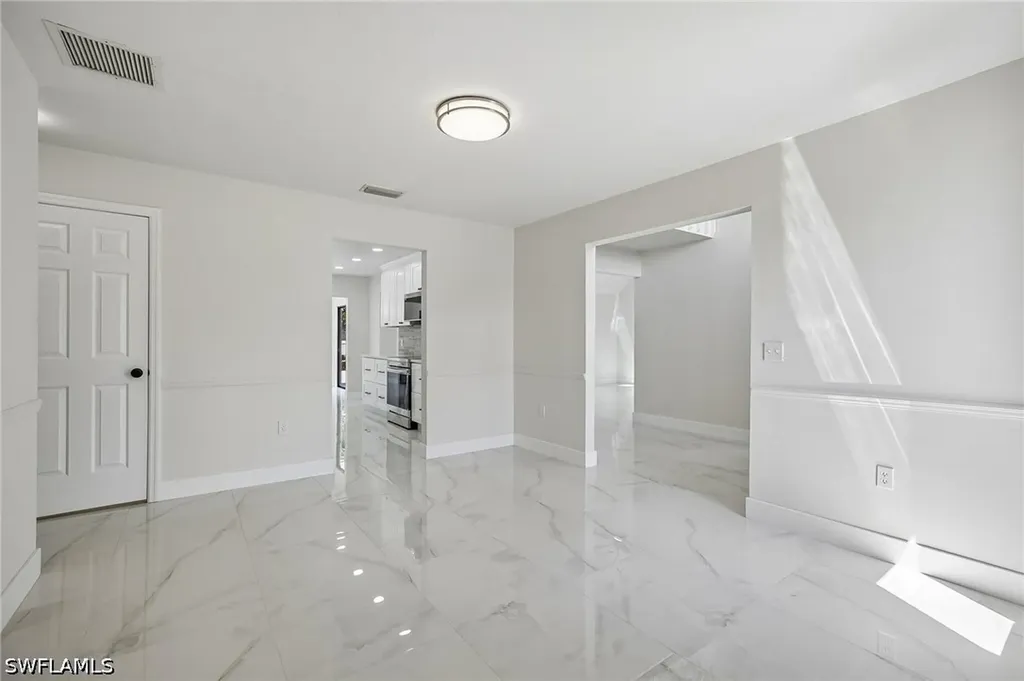 1928 SW 8th Court Cape Coral FL 33991