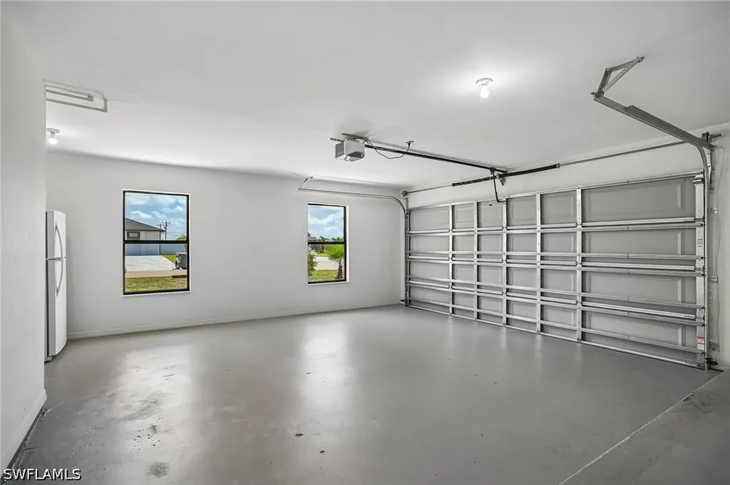 1928 SW 8th Court Cape Coral FL 33991