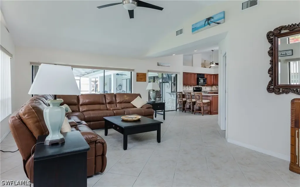512 SE 33rd Terrace Cape Coral FL 33904