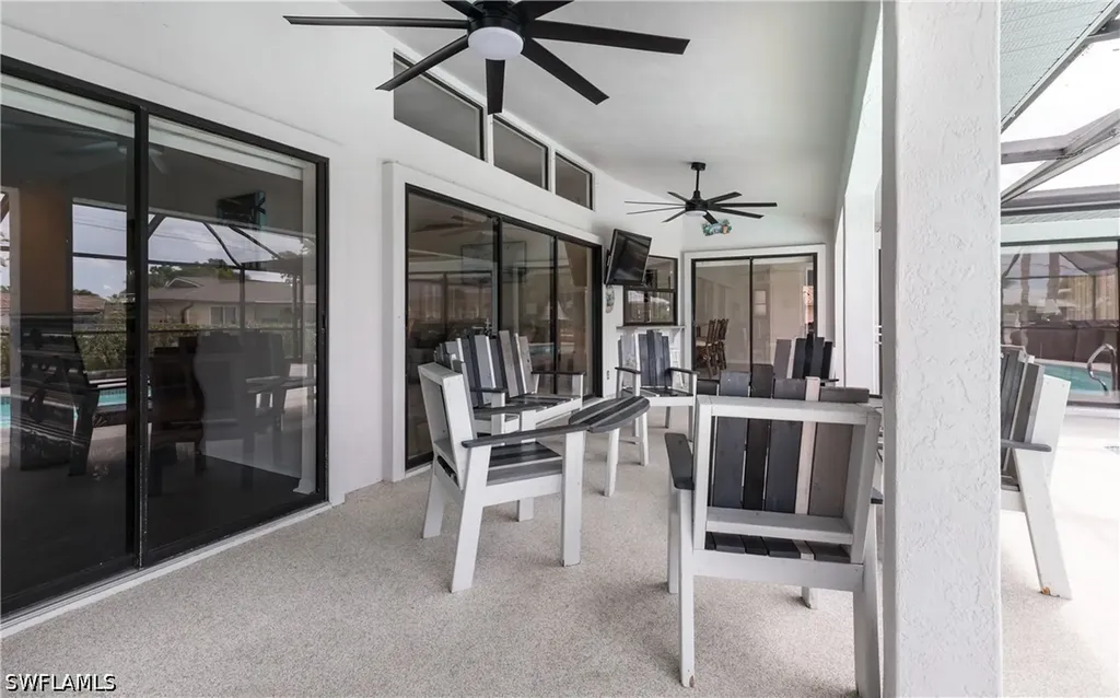 512 SE 33rd Terrace Cape Coral FL 33904