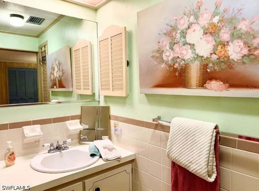 16 Turquoise Avenue Naples FL 34114