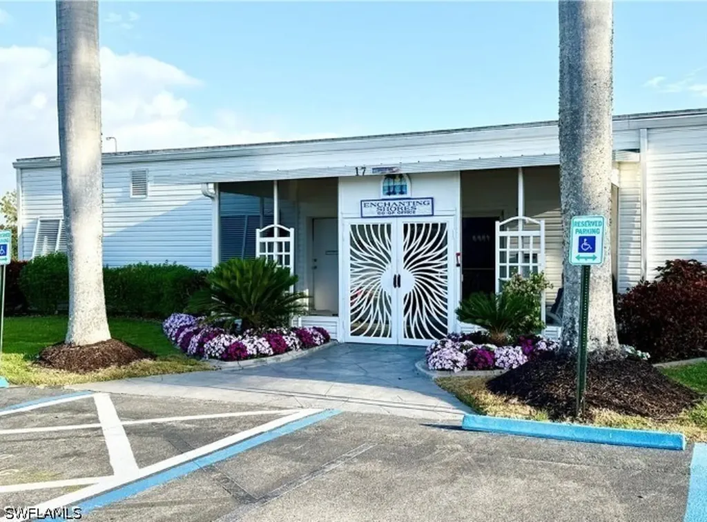 16 Turquoise Avenue Naples FL 34114