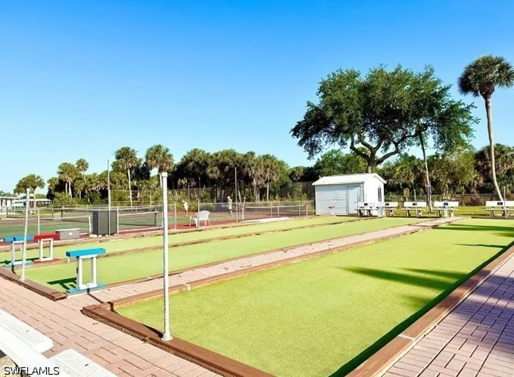 16 Turquoise Avenue Naples FL 34114