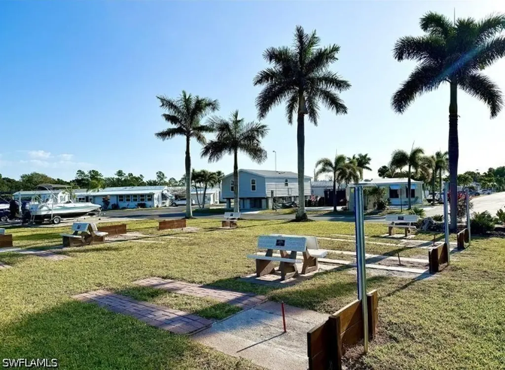 16 Turquoise Avenue Naples FL 34114