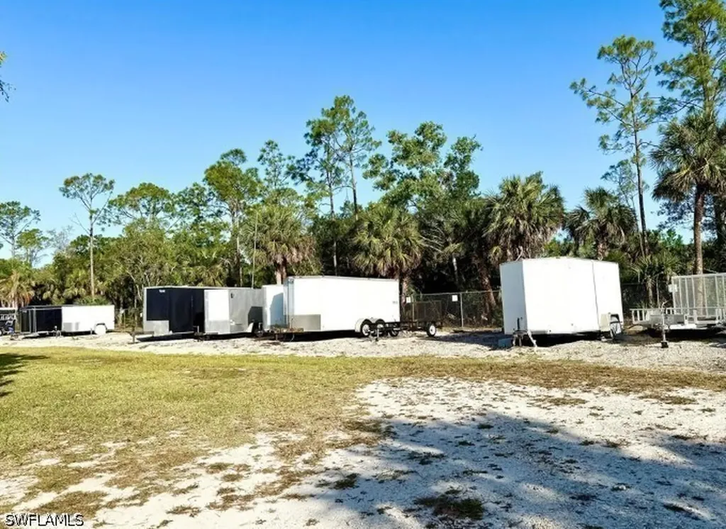 16 Turquoise Avenue Naples FL 34114