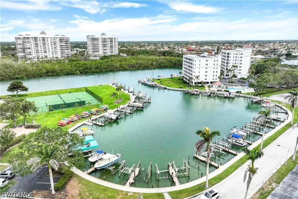 5 Bluebill Avenue Naples FL 34108