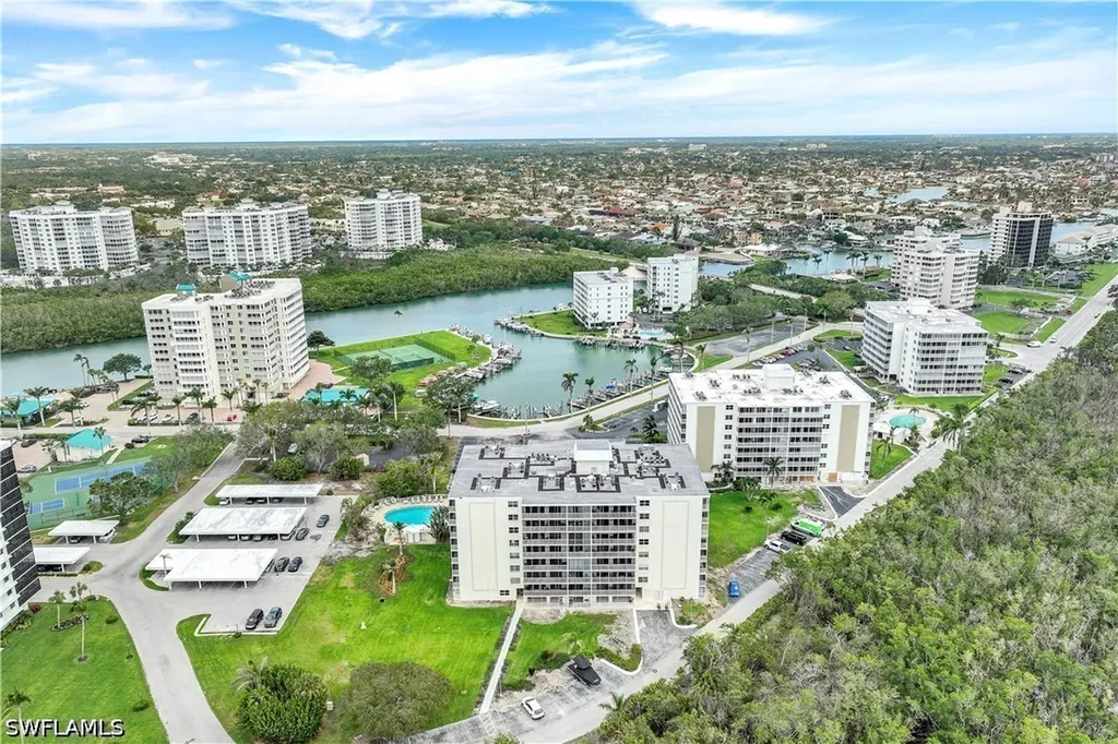 5 Bluebill Avenue Naples FL 34108