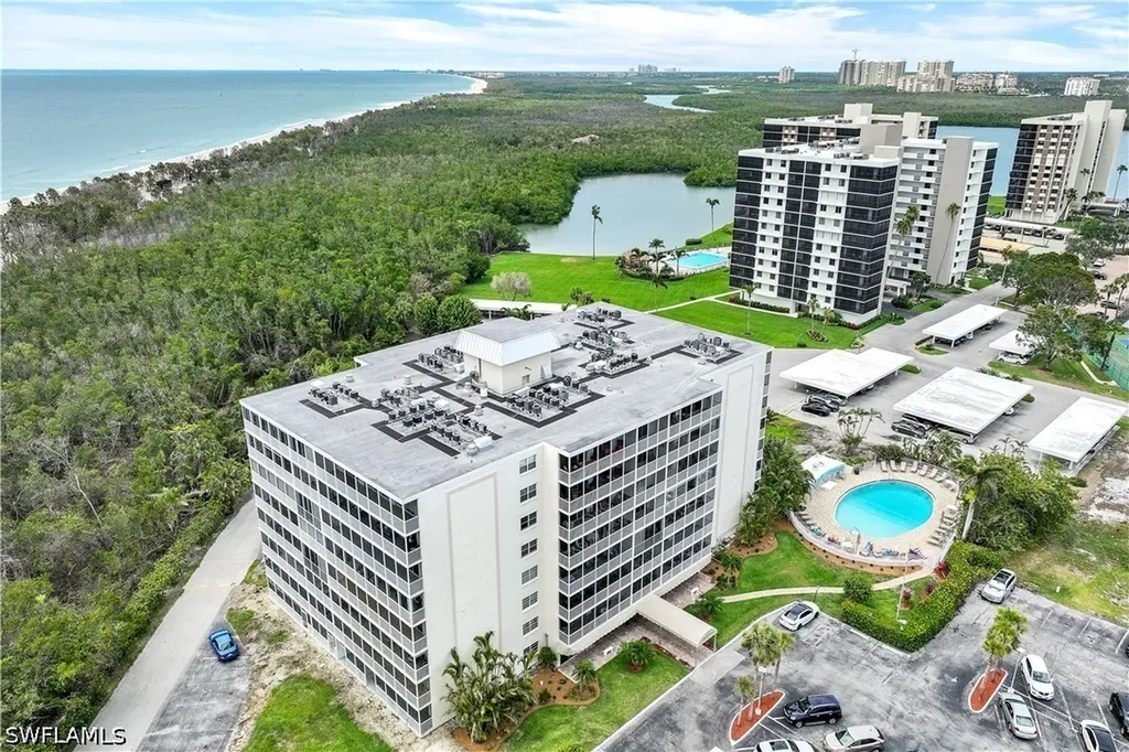 5 Bluebill Avenue Naples FL 34108