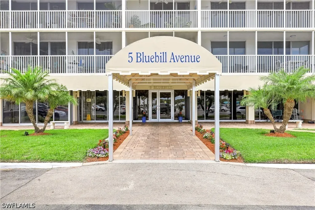 5 Bluebill Avenue Naples FL 34108