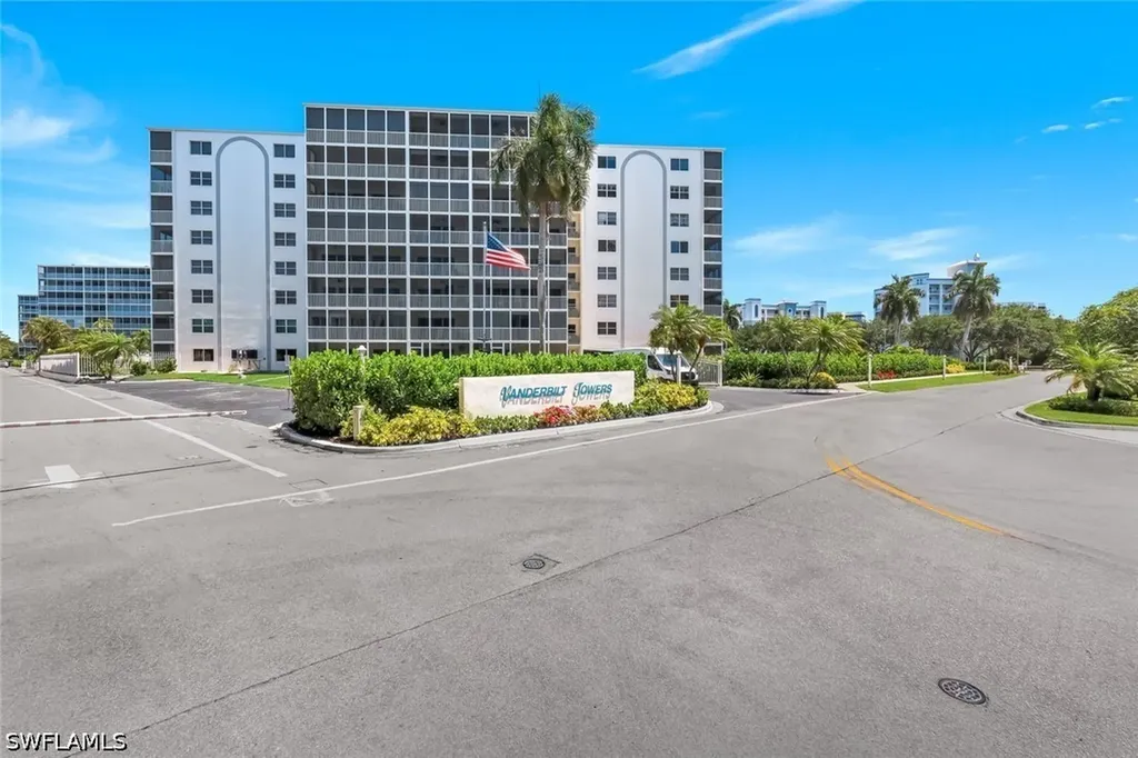 5 Bluebill Avenue Naples FL 34108