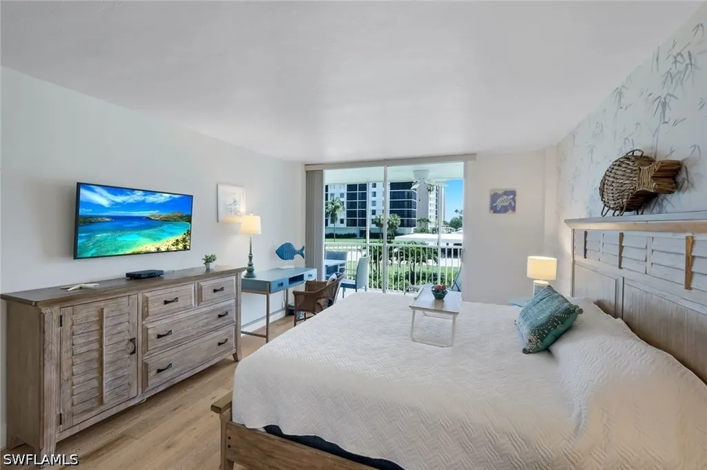 5 Bluebill Avenue Naples FL 34108