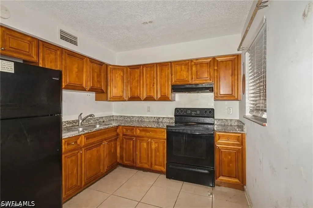 3325 Airport Road N Naples FL 34105