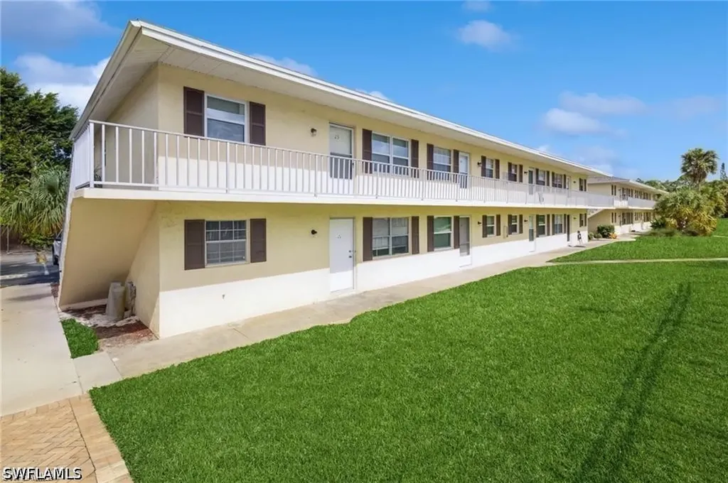 3325 Airport Road N Naples FL 34105