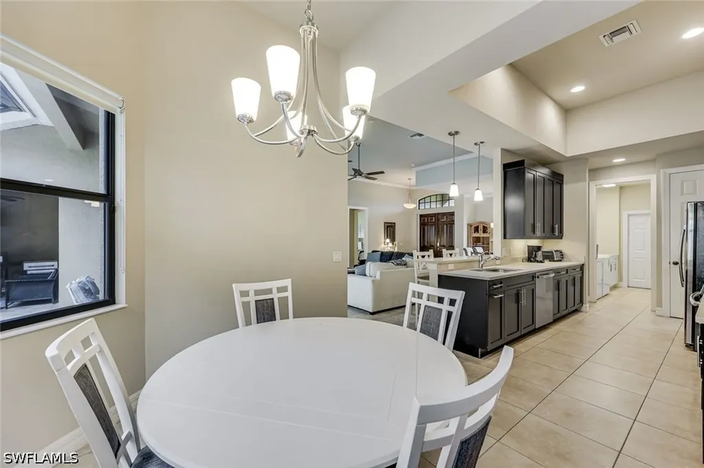 1221 Briarwood Court Naples FL 34104