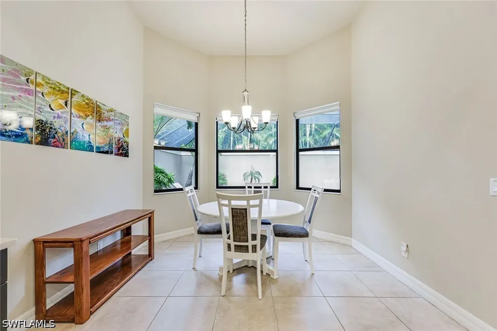 1221 Briarwood Court Naples FL 34104