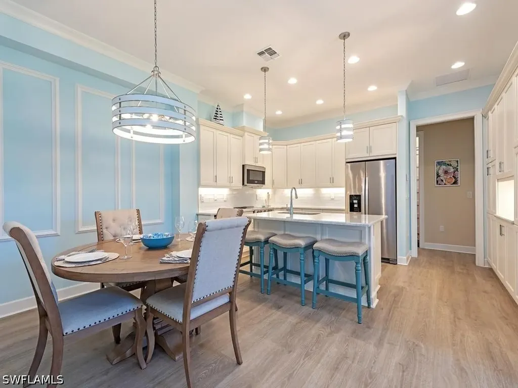 6331 Arriba Avenue Naples FL 34113