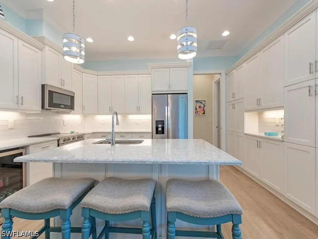 6331 Arriba Avenue Naples FL 34113