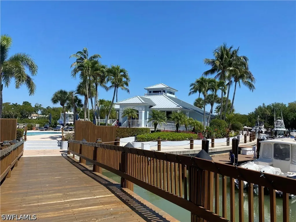 1777 Gulfstar Drive S Naples FL 34112