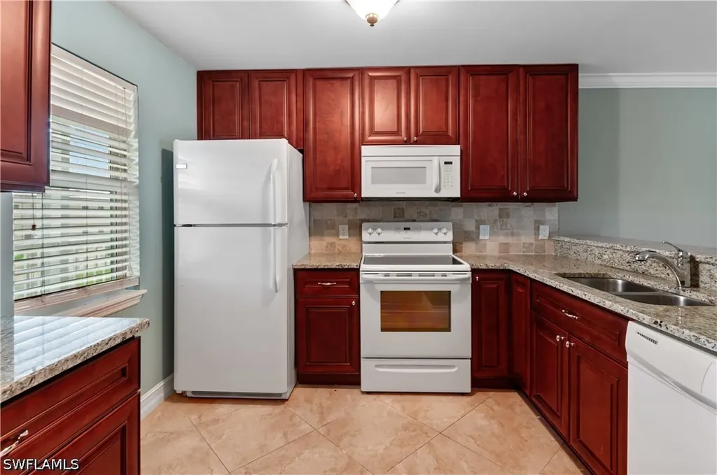 829 W Elkcam Circle Marco Island FL 34145