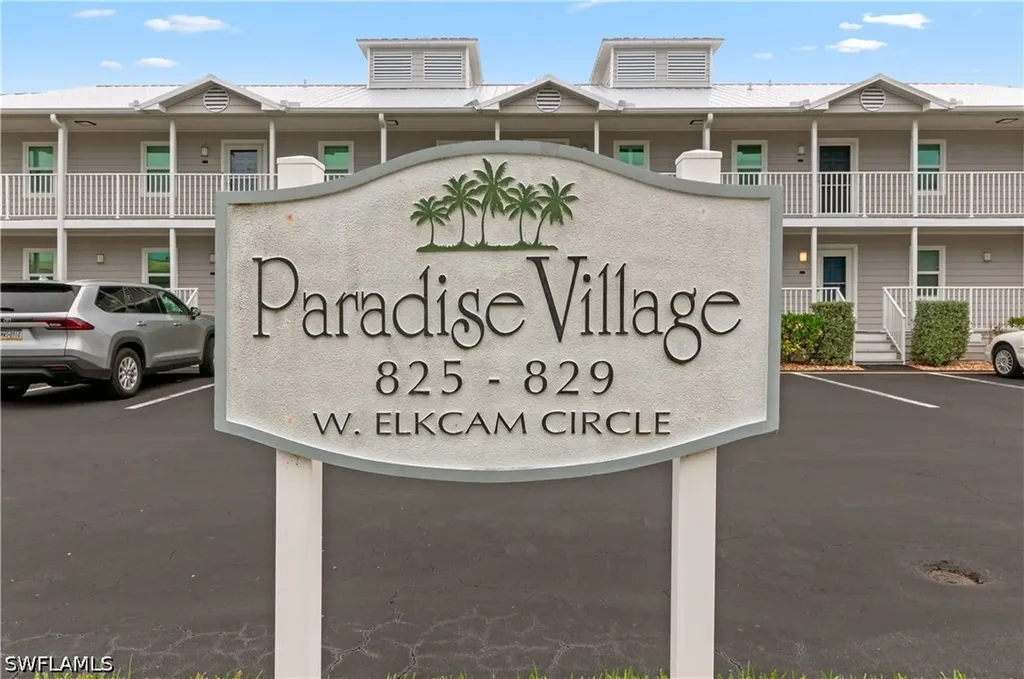 829 W Elkcam Circle Marco Island FL 34145