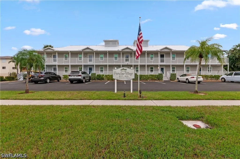 829 W Elkcam Circle Marco Island FL 34145