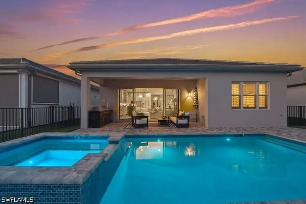 2872 Bloomfield Way Naples FL 34112