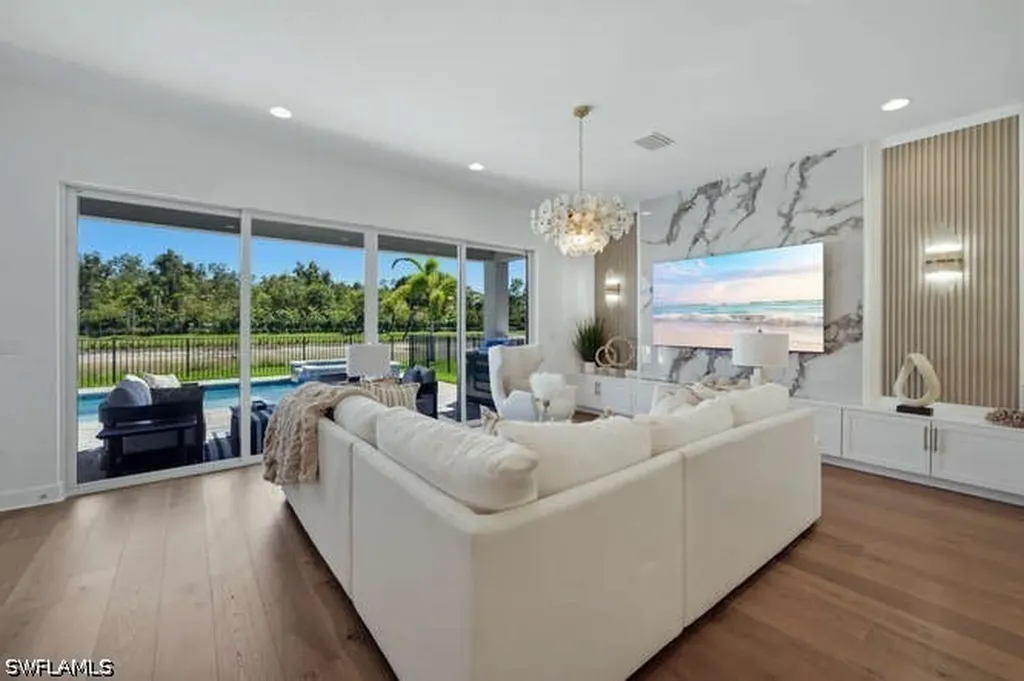 2872 Bloomfield Way Naples FL 34112