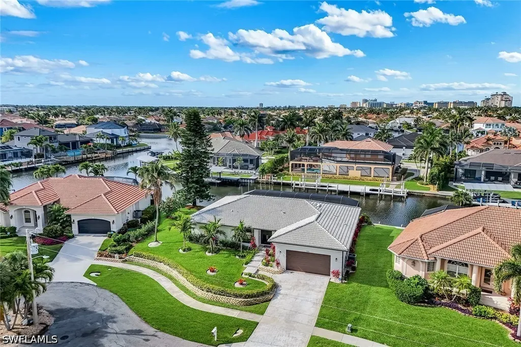 260 Marquesas Court Marco Island FL 34145