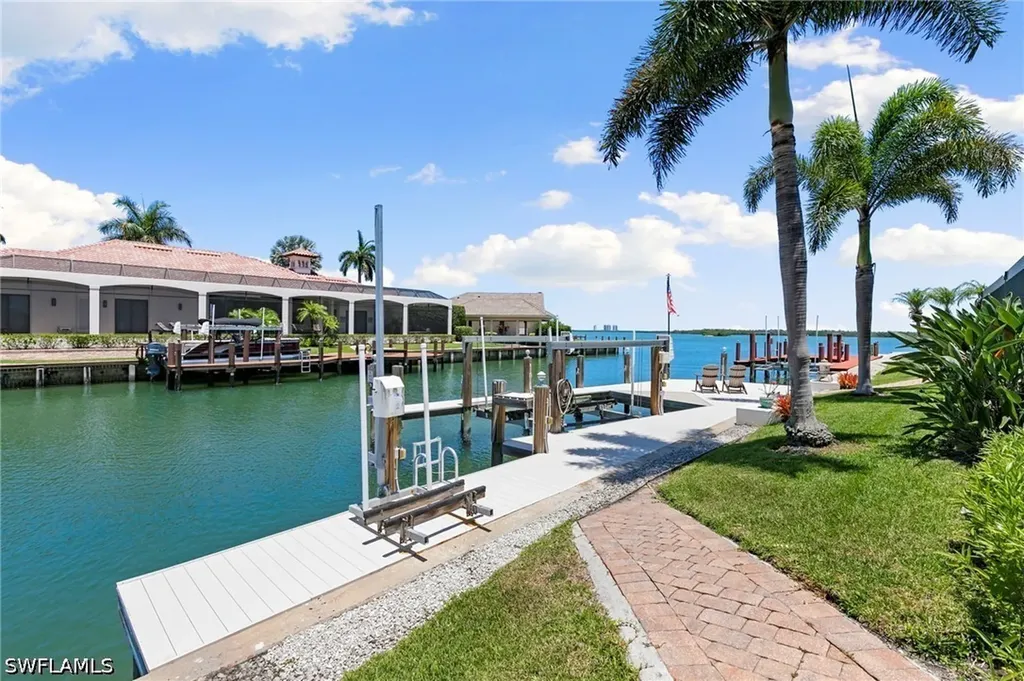 1784 Wavecrest Court Marco Island FL 34145