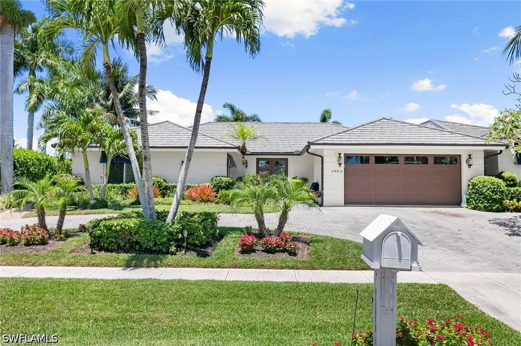 1784 Wavecrest Court Marco Island FL 34145