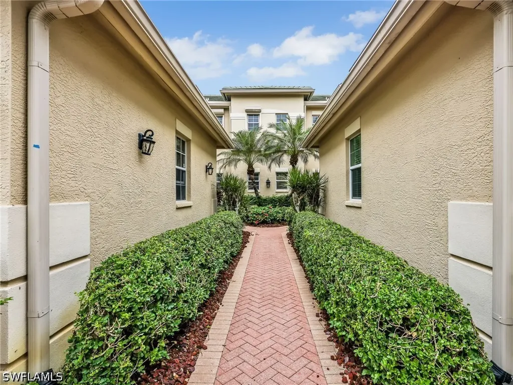 600 Vintage Reserve Lane Naples FL 34119