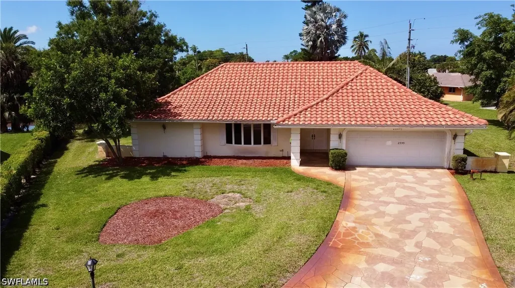 2353 Abbey Court Naples FL 34112