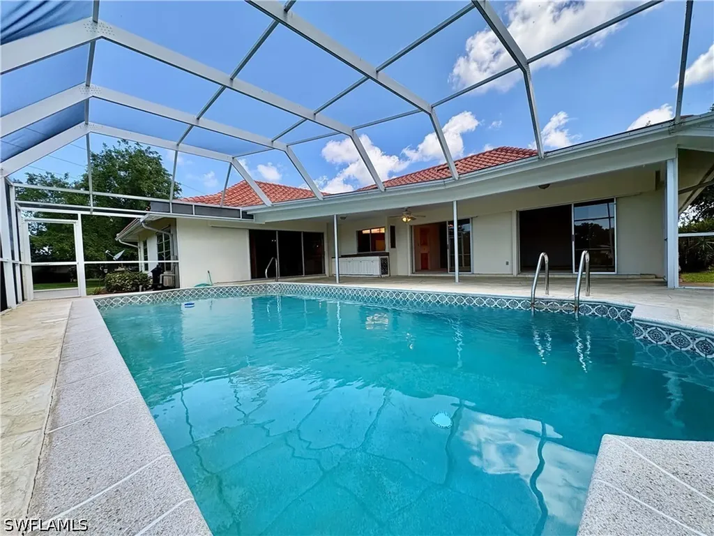 2353 Abbey Court Naples FL 34112