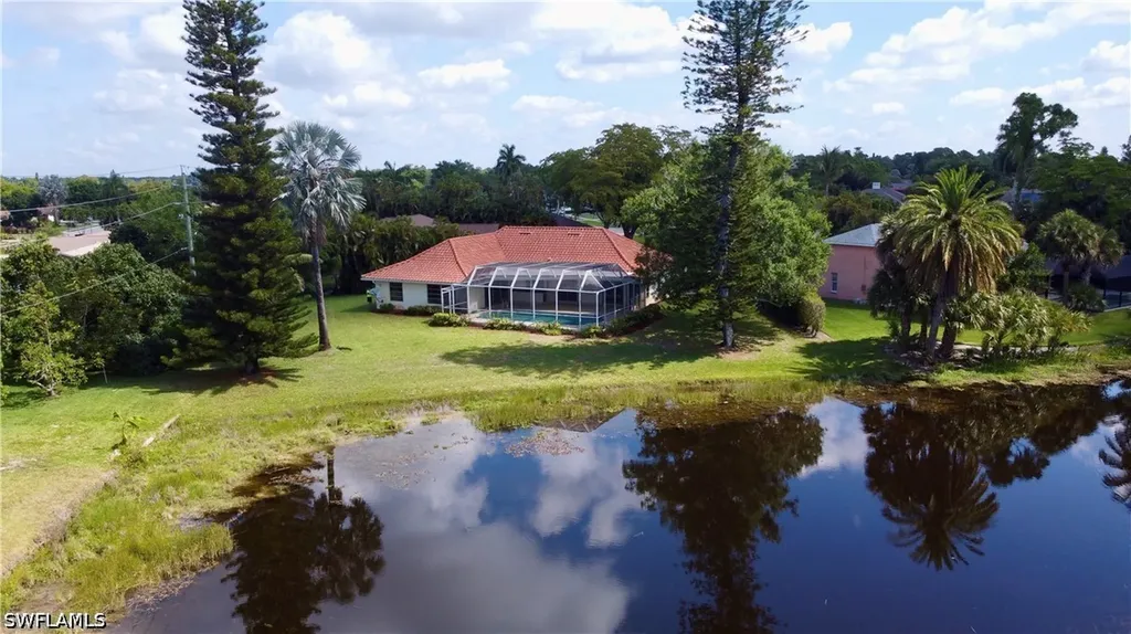 2353 Abbey Court Naples FL 34112