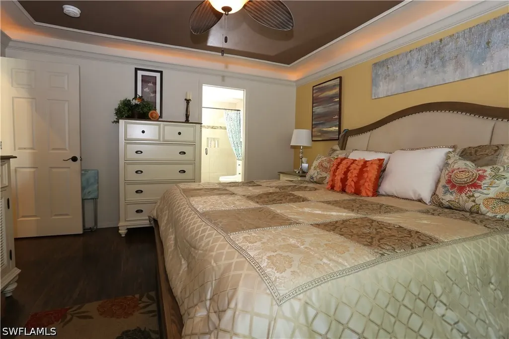 3563 Antarctic Circle Naples FL 34112