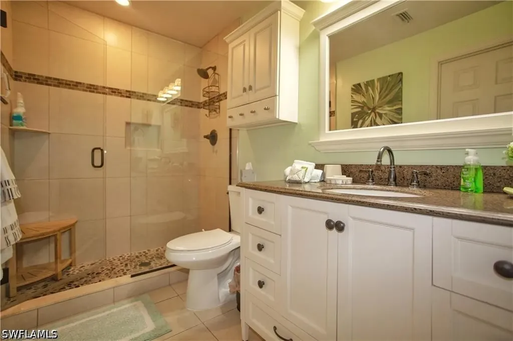 3563 Antarctic Circle Naples FL 34112