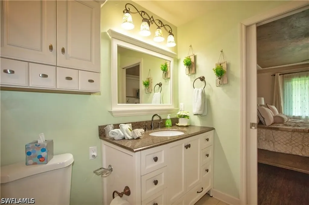 3563 Antarctic Circle Naples FL 34112