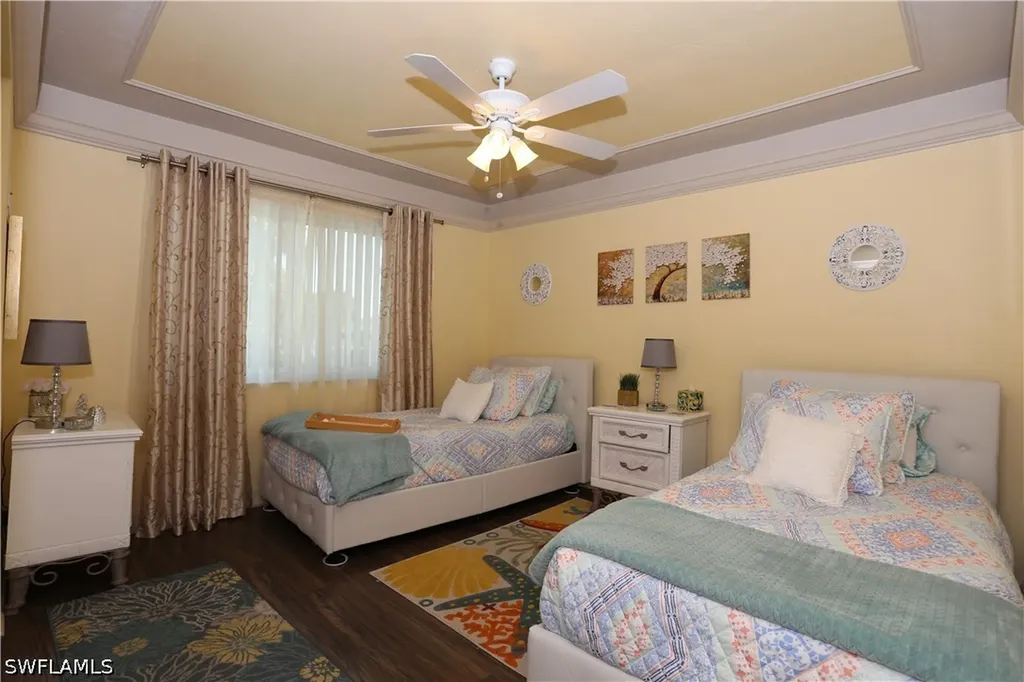3563 Antarctic Circle Naples FL 34112