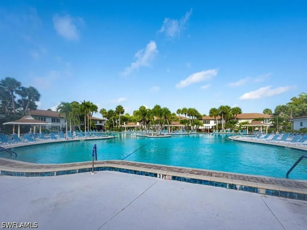 3563 Antarctic Circle Naples FL 34112